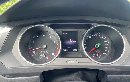 Volkswagen Tiguan II, 2018 год, 2 159 000 рублей, 13 фотография
