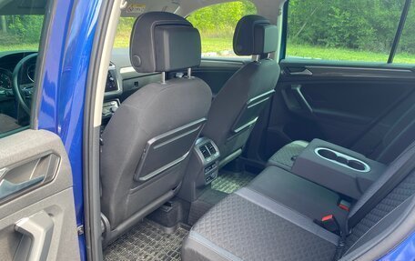 Volkswagen Tiguan II, 2018 год, 2 159 000 рублей, 11 фотография