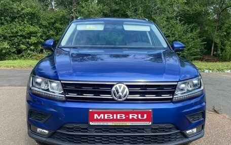 Volkswagen Tiguan II, 2018 год, 2 159 000 рублей, 8 фотография