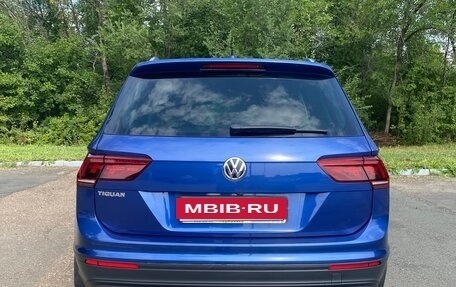 Volkswagen Tiguan II, 2018 год, 2 159 000 рублей, 4 фотография