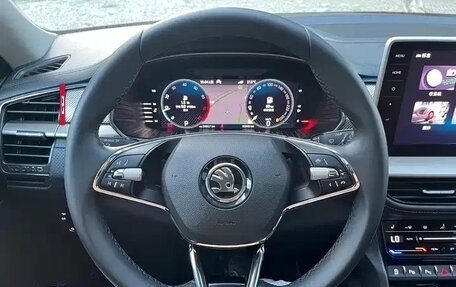 Skoda Kodiaq I, 2022 год, 2 315 000 рублей, 13 фотография