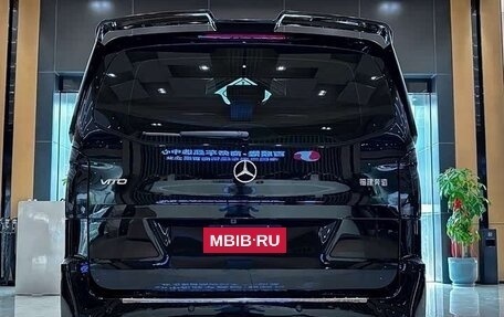 Mercedes-Benz Vito, 2022 год, 5 300 000 рублей, 4 фотография