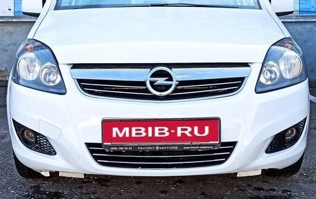 Opel Zafira B, 2013 год, 980 000 рублей, 1 фотография