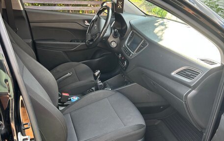 Hyundai Solaris II рестайлинг, 2019 год, 1 440 000 рублей, 8 фотография
