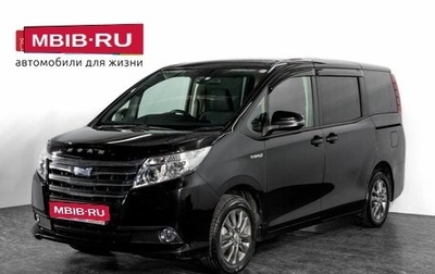 Toyota Noah III, 2016 год, 1 790 000 рублей, 1 фотография
