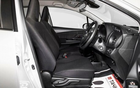 Toyota Vitz, 2017 год, 849 000 рублей, 5 фотография