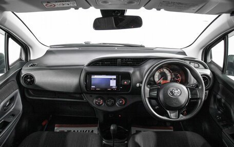 Toyota Vitz, 2017 год, 849 000 рублей, 8 фотография