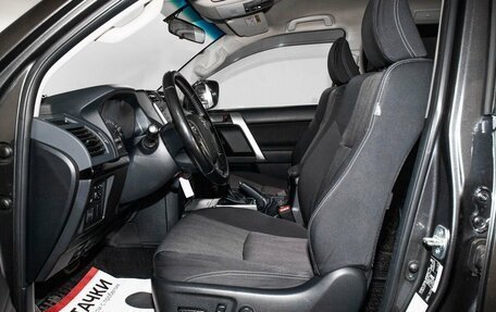 Toyota Land Cruiser Prado 150 рестайлинг 2, 2021 год, 4 900 000 рублей, 5 фотография