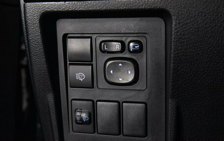 Toyota Land Cruiser Prado 150 рестайлинг 2, 2021 год, 4 900 000 рублей, 16 фотография