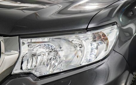 Toyota Land Cruiser Prado 150 рестайлинг 2, 2021 год, 4 900 000 рублей, 20 фотография