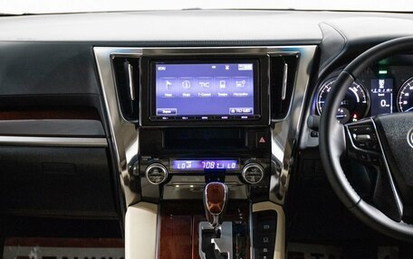 Toyota Vellfire II, 2017 год, 3 680 000 рублей, 12 фотография