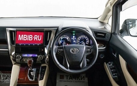 Toyota Vellfire II, 2017 год, 3 680 000 рублей, 10 фотография