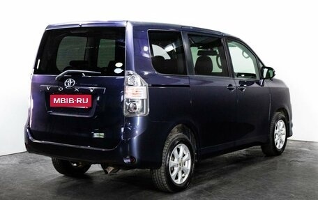 Toyota Voxy II, 2008 год, 1 435 000 рублей, 3 фотография