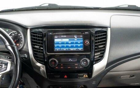 Mitsubishi L200 IV рестайлинг, 2015 год, 1 600 000 рублей, 11 фотография