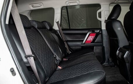 Toyota Land Cruiser Prado 150 рестайлинг 2, 2014 год, 3 200 000 рублей, 5 фотография