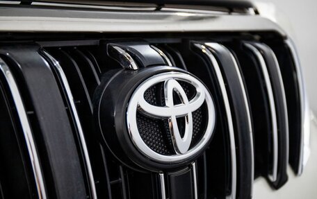 Toyota Land Cruiser Prado 150 рестайлинг 2, 2014 год, 3 200 000 рублей, 19 фотография