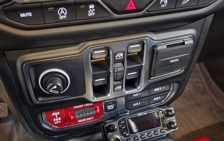 Jeep Wrangler, 2020 год, 3 855 000 рублей, 12 фотография
