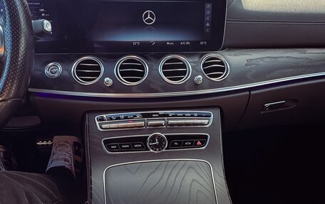 Mercedes-Benz E-Класс, 2020 год, 3 700 000 рублей, 7 фотография