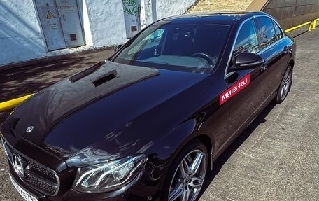 Mercedes-Benz E-Класс, 2020 год, 3 700 000 рублей, 2 фотография