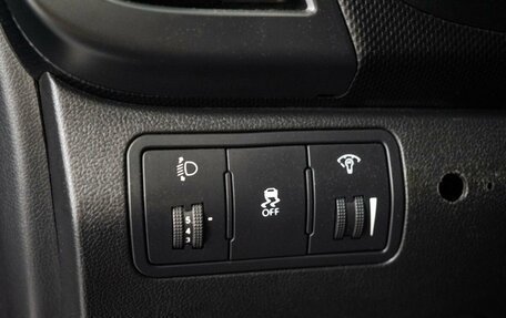 Hyundai Solaris II рестайлинг, 2011 год, 900 000 рублей, 13 фотография