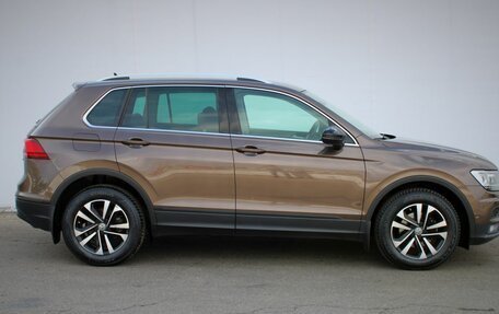 Volkswagen Tiguan II, 2019 год, 2 175 000 рублей, 8 фотография