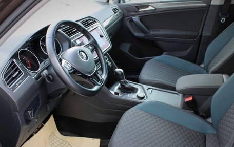 Volkswagen Tiguan II, 2019 год, 2 175 000 рублей, 14 фотография