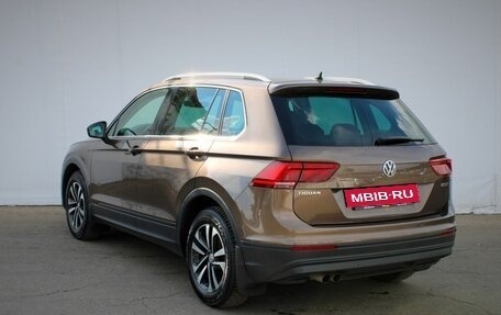 Volkswagen Tiguan II, 2019 год, 2 175 000 рублей, 5 фотография