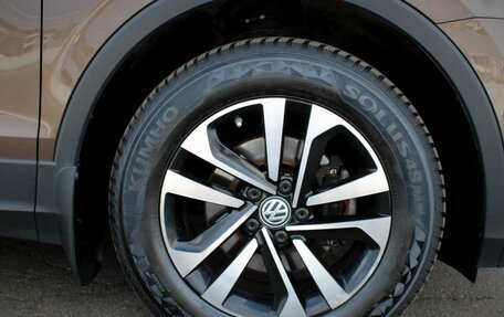 Volkswagen Tiguan II, 2019 год, 2 175 000 рублей, 21 фотография