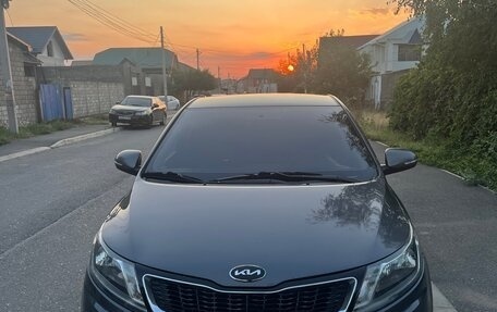 KIA Rio III рестайлинг, 2013 год, 805 000 рублей, 3 фотография