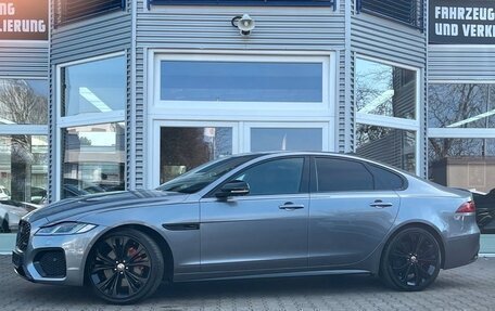 Jaguar XF II, 2022 год, 2 700 000 рублей, 5 фотография