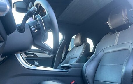 Jaguar XF II, 2022 год, 2 700 000 рублей, 11 фотография
