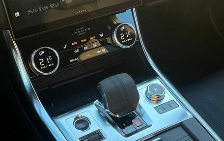 Jaguar XF II, 2022 год, 2 700 000 рублей, 15 фотография