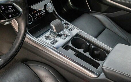 Jaguar XF II, 2022 год, 2 700 000 рублей, 14 фотография
