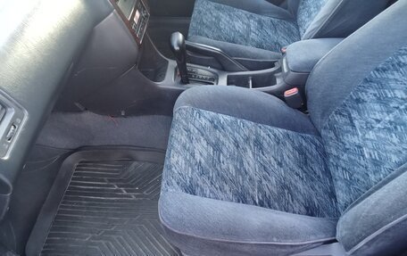 Toyota Carina, 1996 год, 350 000 рублей, 6 фотография