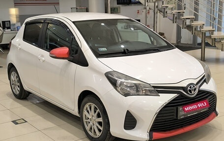 Toyota Yaris III рестайлинг, 2015 год, 999 000 рублей, 7 фотография