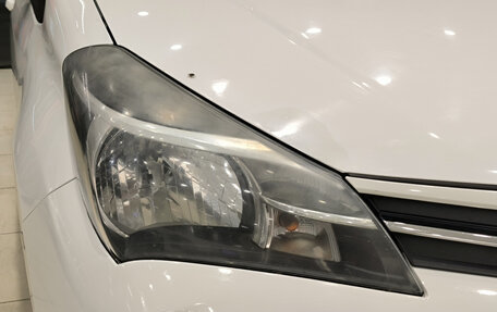 Toyota Yaris III рестайлинг, 2015 год, 999 000 рублей, 21 фотография