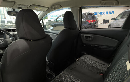 Toyota Yaris III рестайлинг, 2015 год, 999 000 рублей, 16 фотография