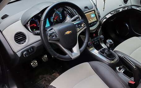 Chevrolet Cruze II, 2013 год, 870 000 рублей, 4 фотография