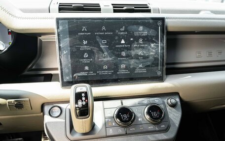 Land Rover Defender II, 2025 год, 30 990 000 рублей, 13 фотография