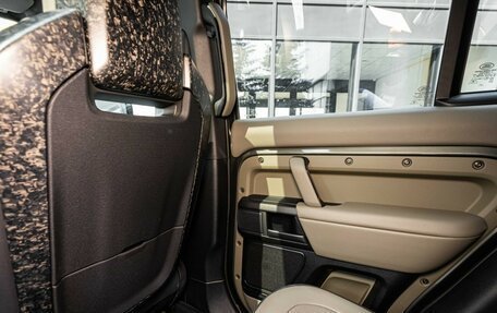 Land Rover Defender II, 2025 год, 30 990 000 рублей, 24 фотография