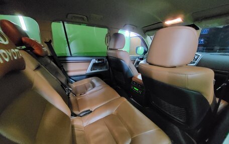 Toyota Land Cruiser 200, 2015 год, 4 825 000 рублей, 9 фотография
