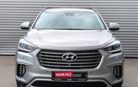 Hyundai Santa Fe III рестайлинг, 2018 год, 2 735 000 рублей, 2 фотография