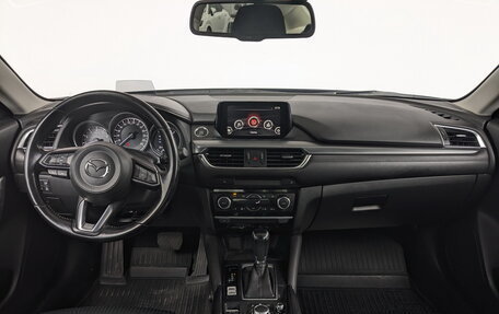 Mazda 6, 2017 год, 2 445 000 рублей, 10 фотография