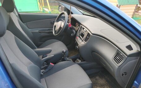 KIA Rio II, 2011 год, 700 000 рублей, 2 фотография