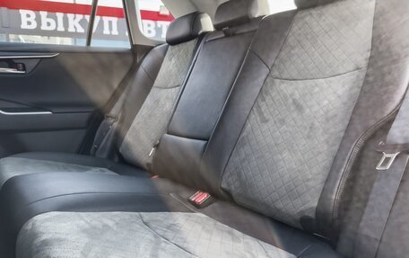 Toyota RAV4, 2025 год, 3 660 000 рублей, 27 фотография