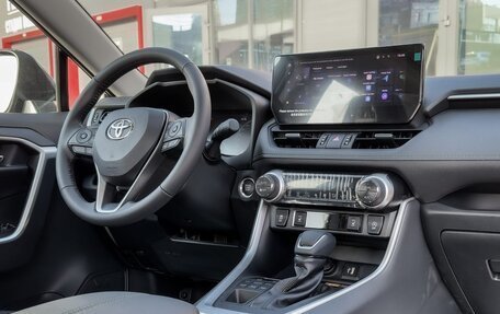 Toyota RAV4, 2025 год, 3 660 000 рублей, 32 фотография