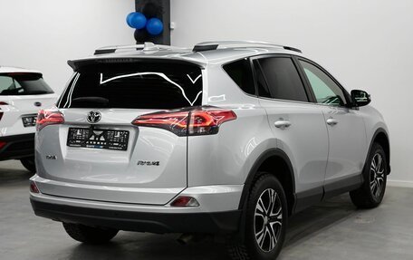 Toyota RAV4, 2016 год, 1 655 000 рублей, 6 фотография