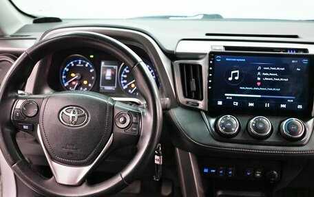 Toyota RAV4, 2016 год, 1 655 000 рублей, 10 фотография