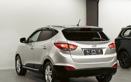 Hyundai ix35 I рестайлинг, 2013 год, 995 000 рублей, 4 фотография