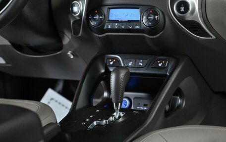 Hyundai ix35 I рестайлинг, 2013 год, 1 055 000 рублей, 14 фотография